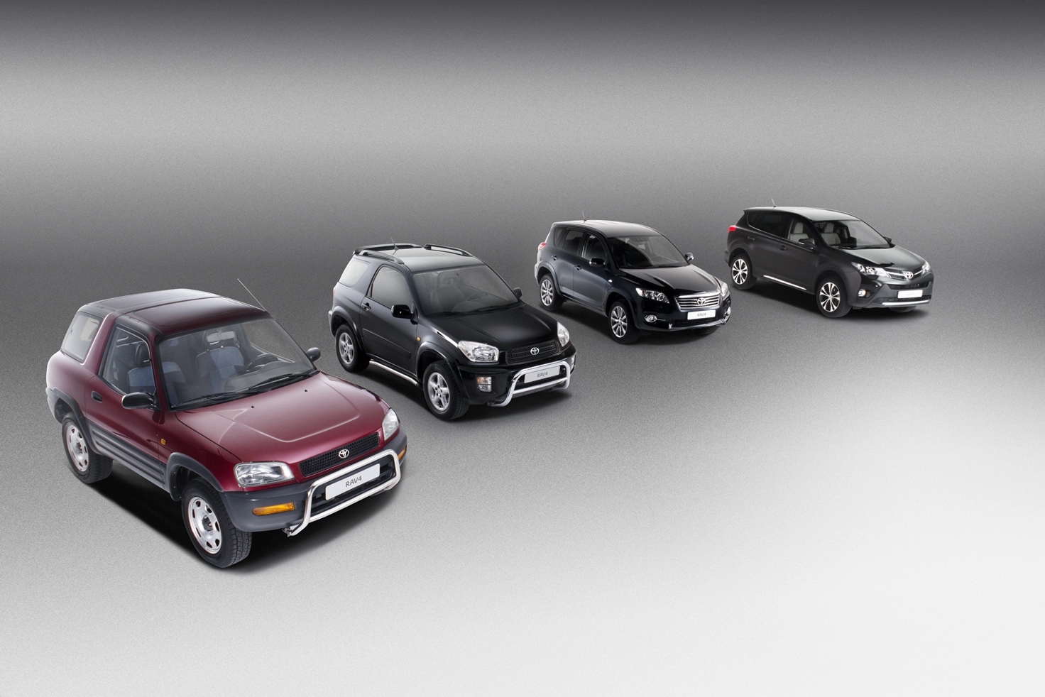 Несколько поколений RAV4